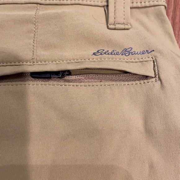 Eddie Bauer Travex shorts, 30, worn once - Picture 9 of 10